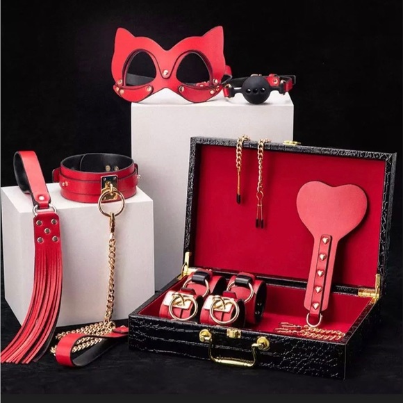 Love Box - Picture 2 of 2